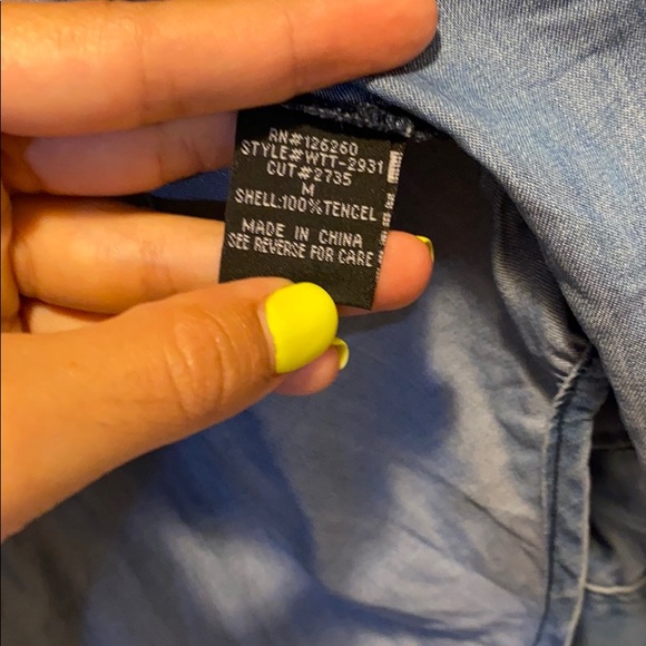 Light jean top - Picture 4 of 5